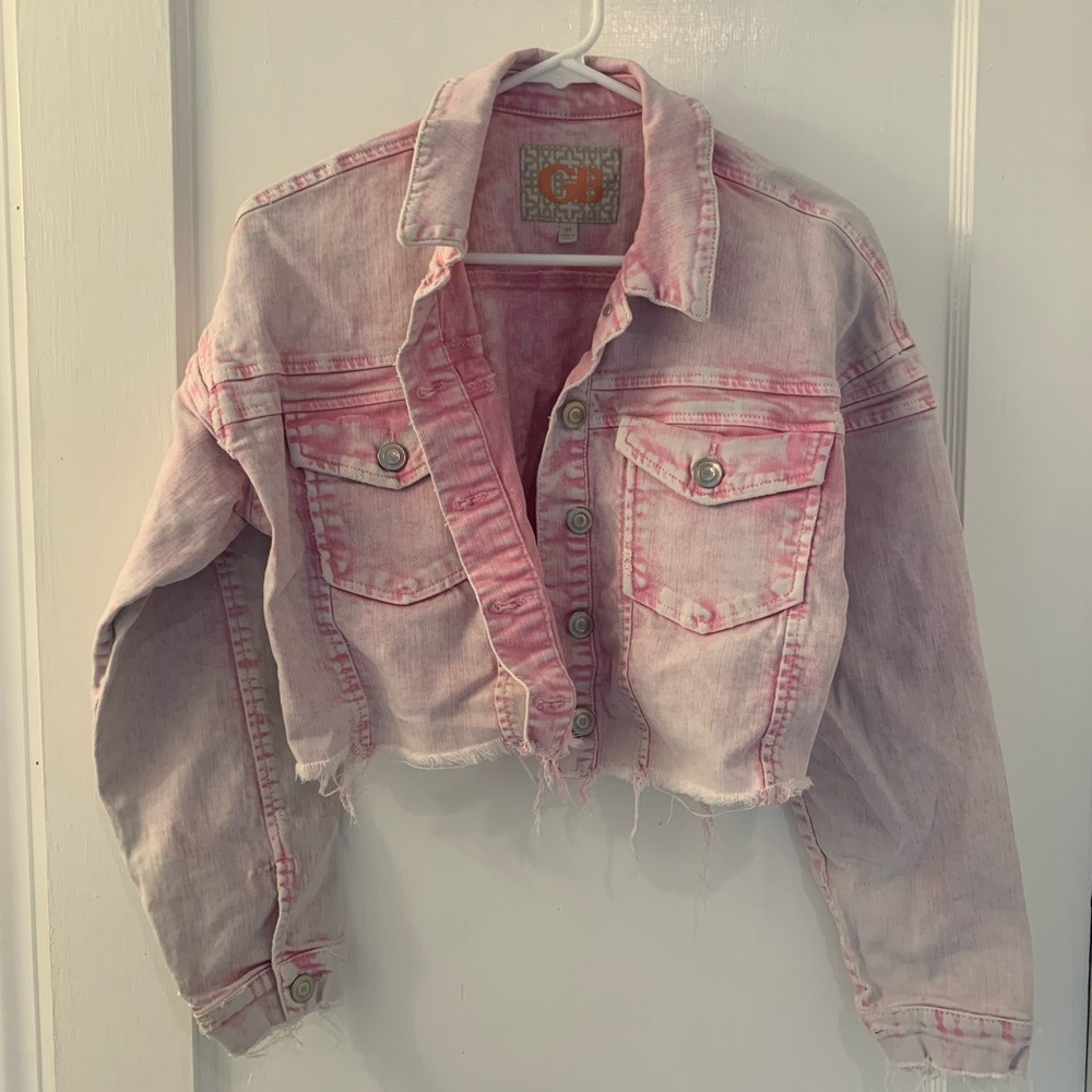 Gianni Bini cropped pink acid wash jacket